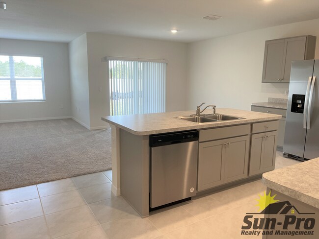 Building Photo - 2612 Neverland Dr