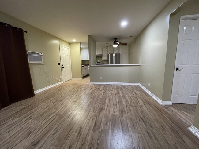 Building Photo - 3424 Thunder Dr