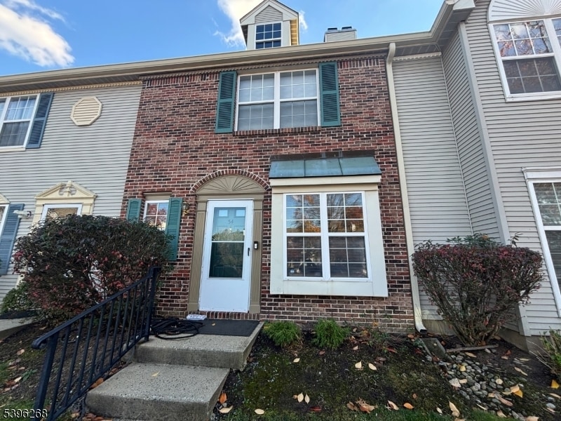 Foto principal - 34 Colleen Ct