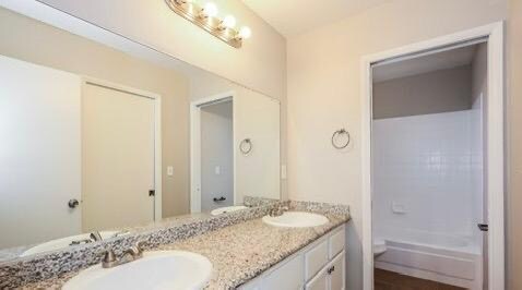 Foto del edificio - 8364 Valley 950th Dr