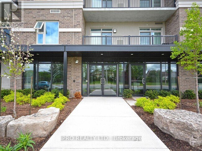 Building Photo - 610-610 Farmstead Dr