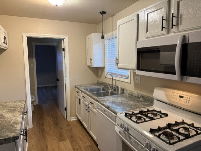 Foto del edificio - 398 Clear Creek Dr
