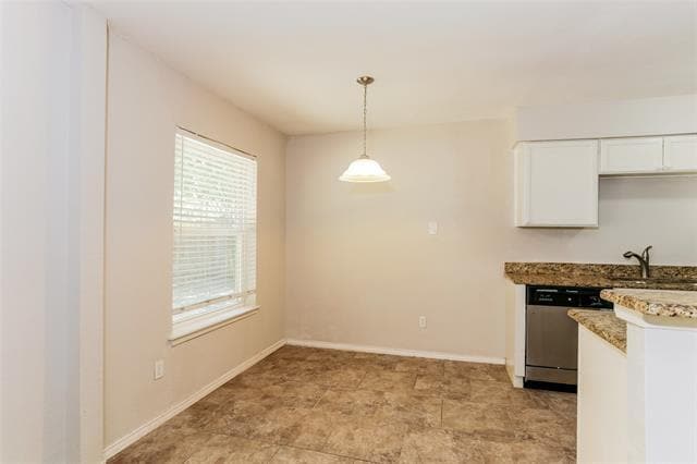 Building Photo - 817 Sandalwood Ln