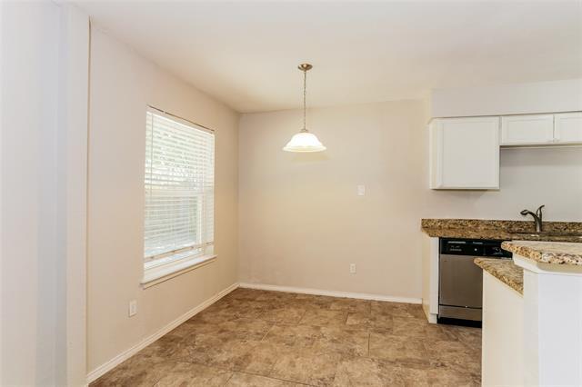 Foto del edificio - 817 Sandalwood Ln