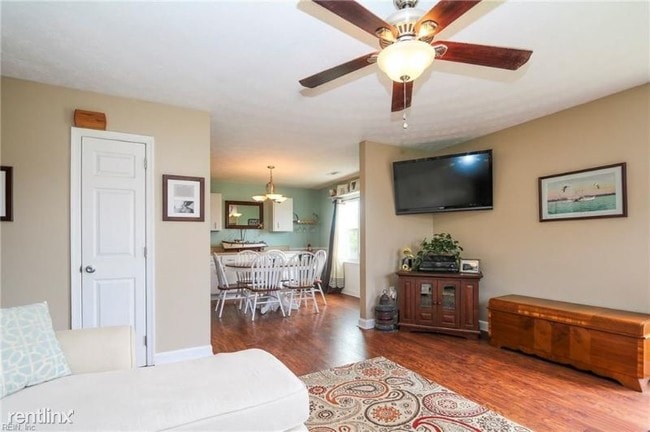 Building Photo - 3 br, 1 bath House - 222 Ridge Road
