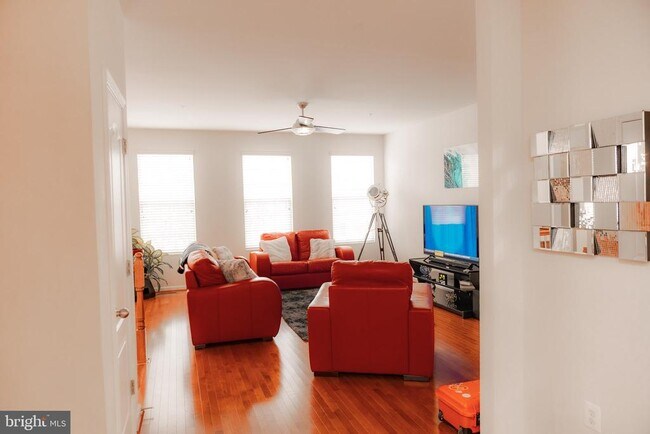 Foto del edificio - 8453 Winding Trail