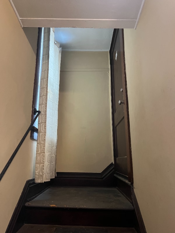 Building Photo - 823 Market St