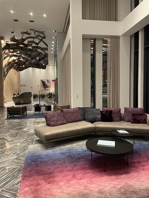 Foto principal - 345 Harrison Ave