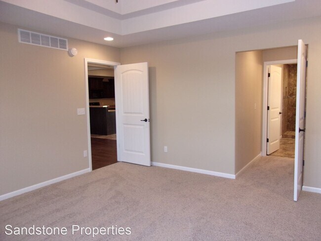 Building Photo - 4 br, 3 bath House - 4059 Westminister Drive