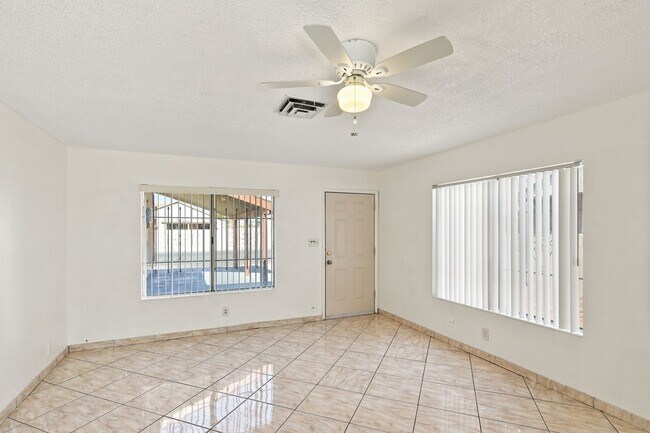 Building Photo - 4352 Verdugo St