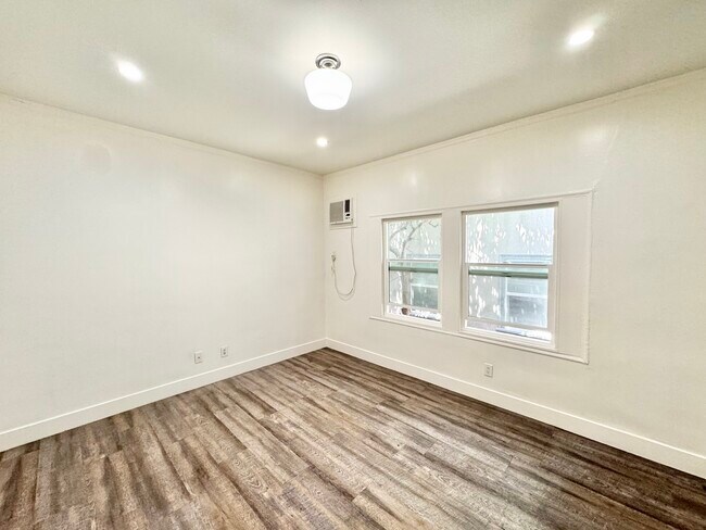 Foto del edificio - 859 S New Hampshire Ave
