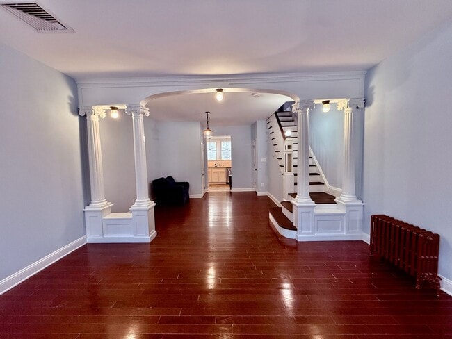 Foto del edificio - 2+ BED/1.5 BA Solid HOUSE in great East Passyunk/LOMO location w/ Central AC-HARDWOOD Flooring-WA...