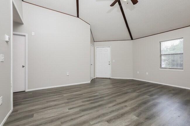 Foto del edificio - Adorable 2BR 1BA Home
