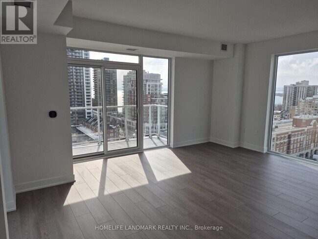 Building Photo - 2088 James St