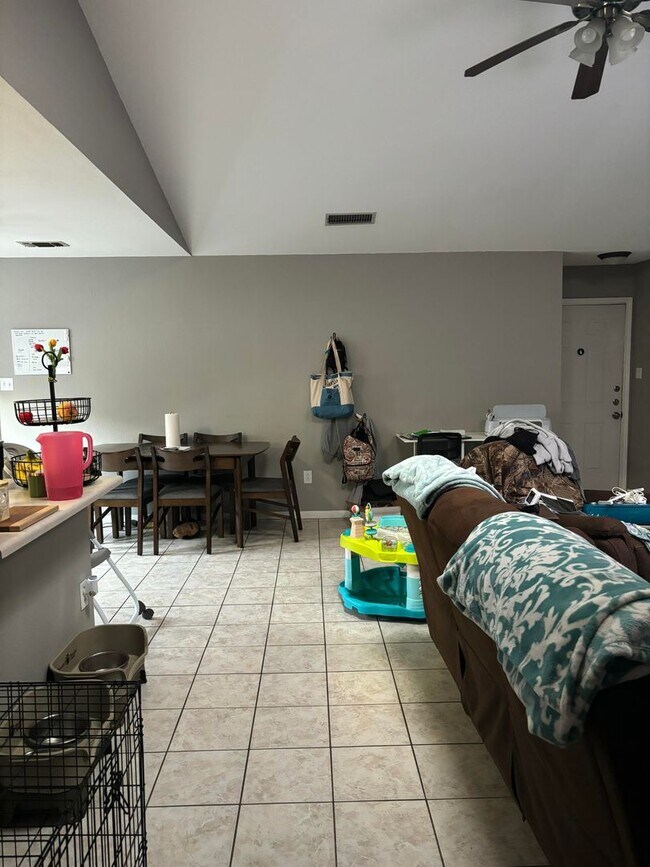 Foto del edificio - 47 Woodcock Cir