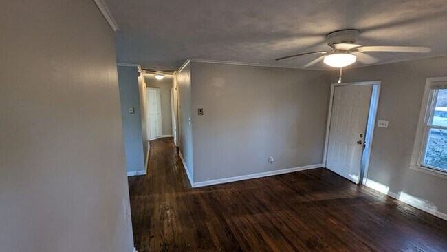 Foto del edificio - 407 Yardley Ct