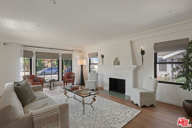 Foto del edificio - 3866 Olmsted Ave