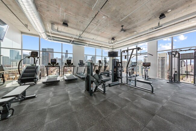 Foto del edificio - 808 N Wells St