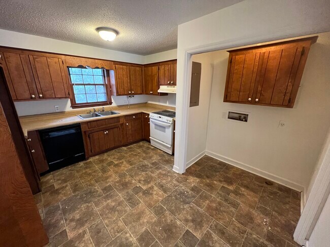 Building Photo - 3027 Kelsey Creek Rd