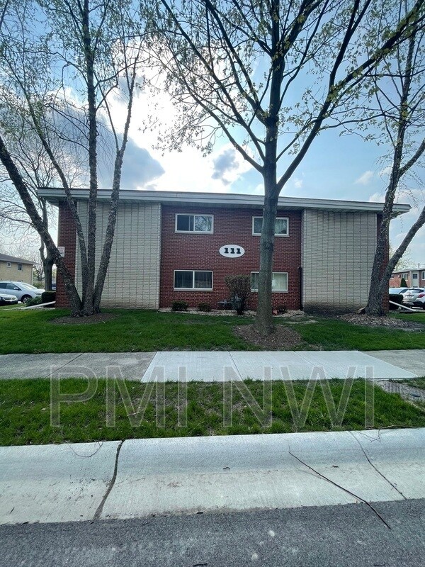 Primary Photo - 111 Harrington Ave
