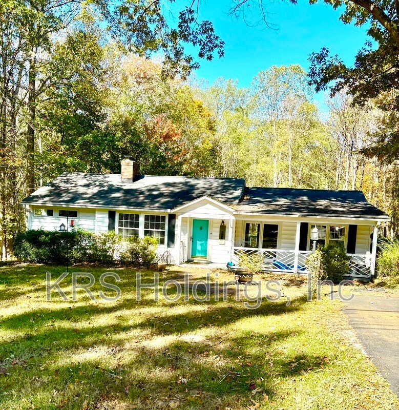 Primary Photo - 106 Woodland Dr