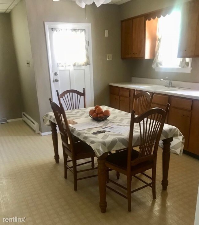 Building Photo - 2 br, 2 bath House - 610 Hillsboro