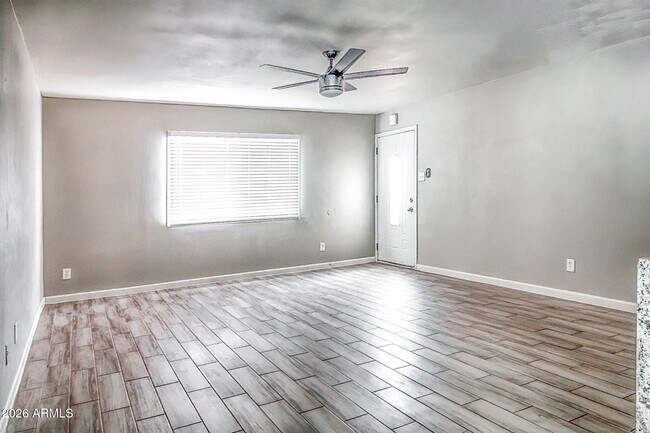 Foto del edificio - 14650 N 54th Ave