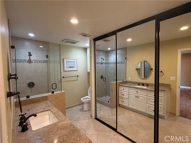 Building Photo - 20002 Tomlee Ave