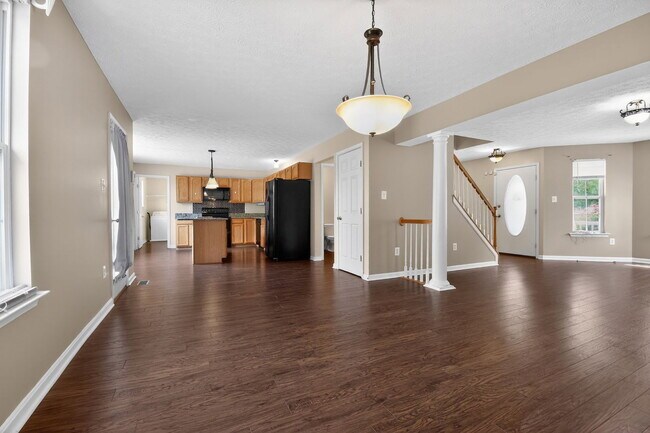 Building Photo - 2260 Rolling Meadows St