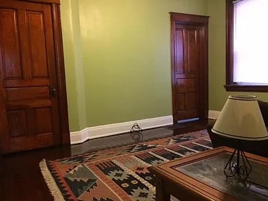 Building Photo - 2357 Stratford Ave