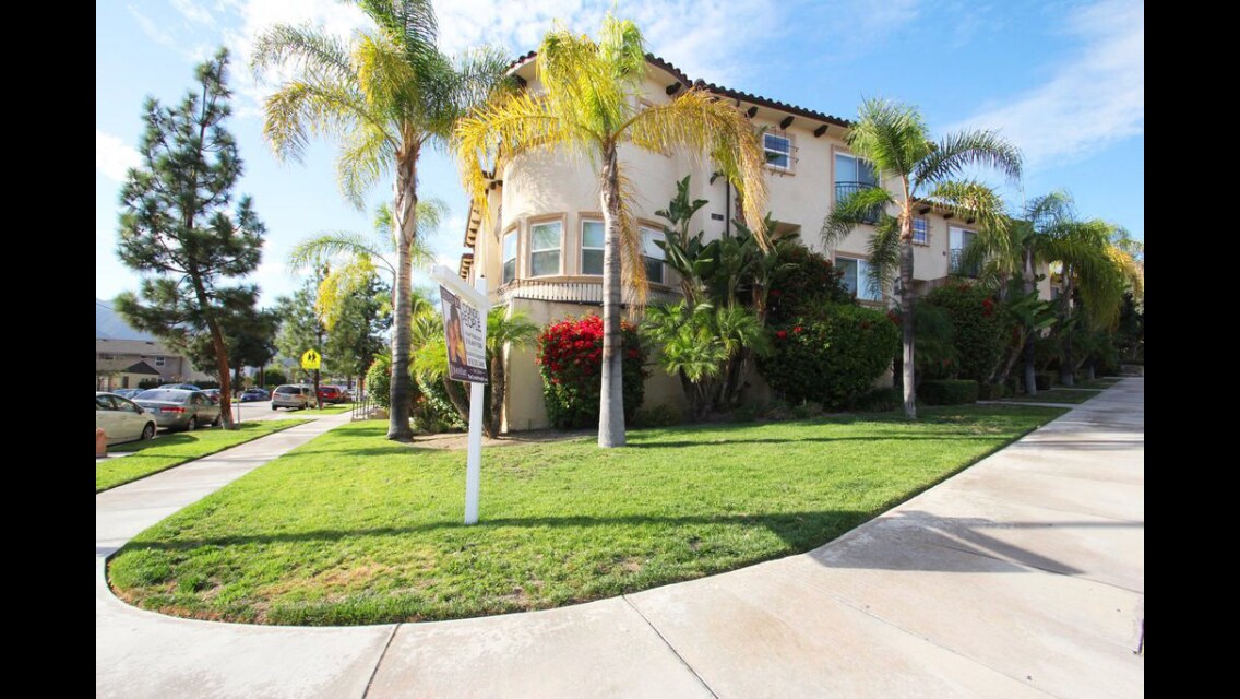 2307 Mira Vista Ave, Montrose, CA 91020 Townhome Rentals in Montrose
