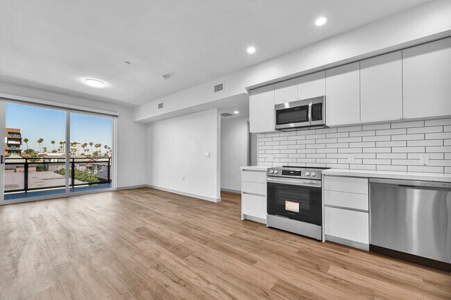 Foto del edificio - 1240 Magnolia Ave