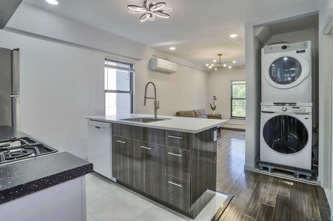 Foto del edificio - 232 1st St