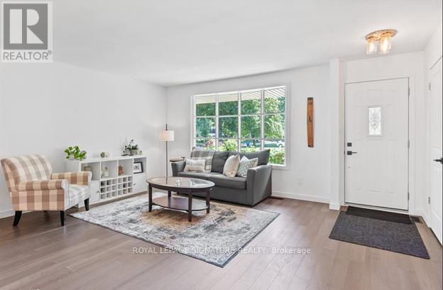 Photo du bâtiment - 4 Laguna Crescent