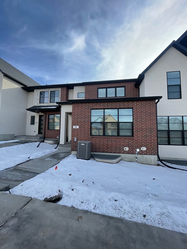 Building Photo - 139 E Lamotte Peak Ln