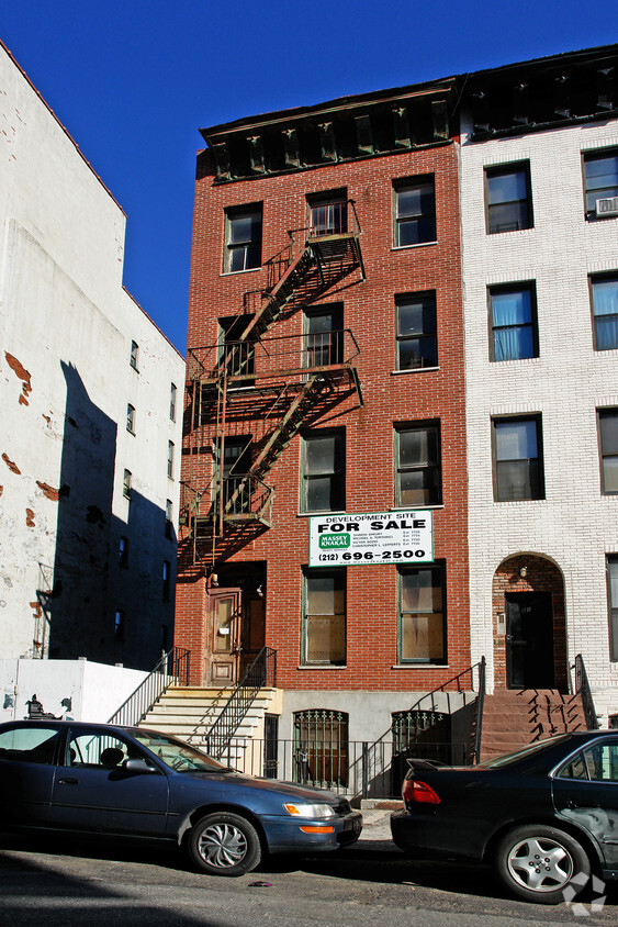 Building Photo - 59 E 130th St