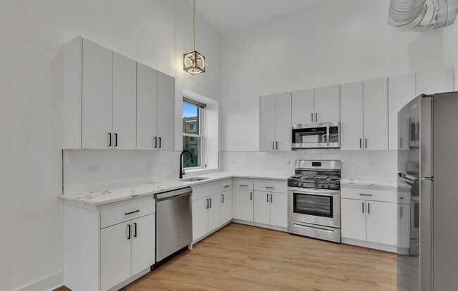 Foto del edificio - 4735 N Artesian Ave