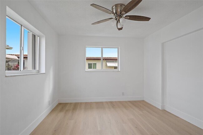 Foto del edificio - 4510 NW 49th Dr