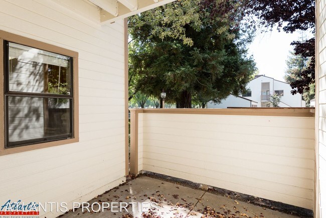 Building Photo - 2 br, 1 bath House - 1436 Rocklin Court
