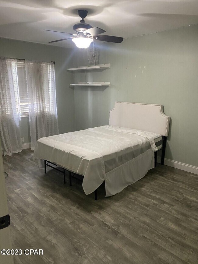 Foto del edificio - 207 Woodlawn Dr