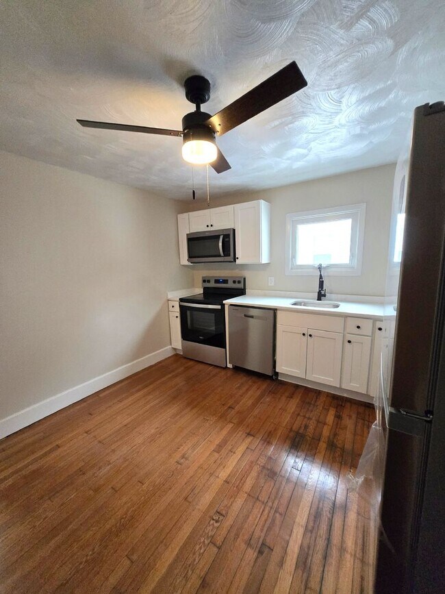 Foto del edificio - 89 Armistice Blvd