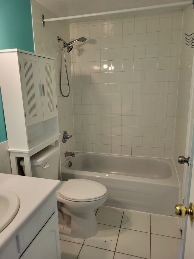 Salle de bain - 3000-3014 Centennial Dr