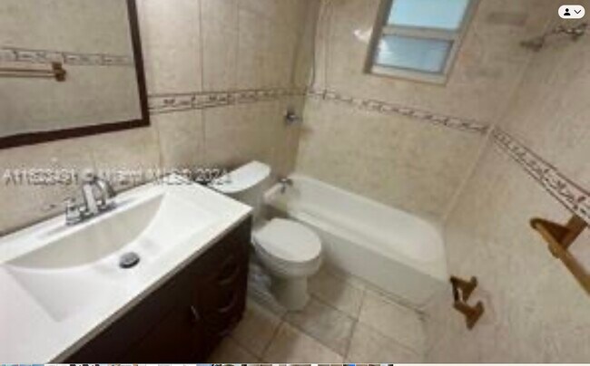 Building Photo - 19735 NE 10th Ave