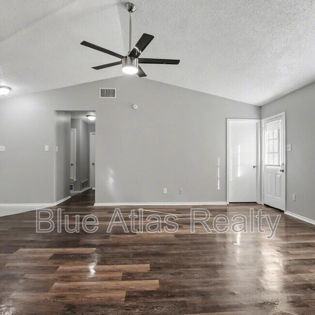 Foto del edificio - 1009 W Hills Terrace