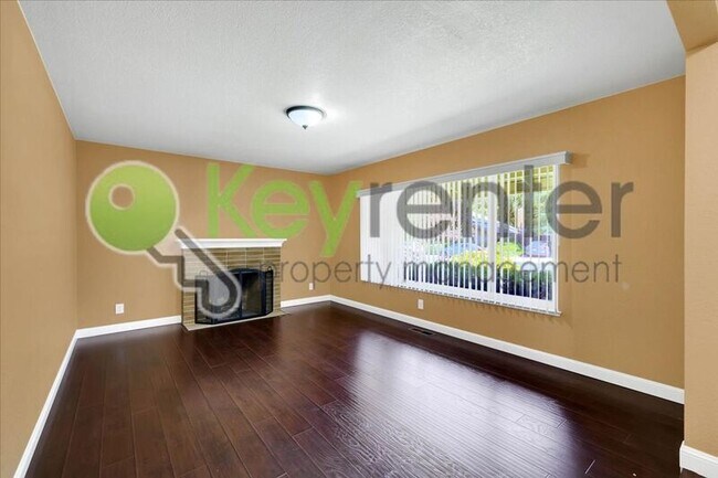 Foto del edificio - 6500 Lake Park Dr