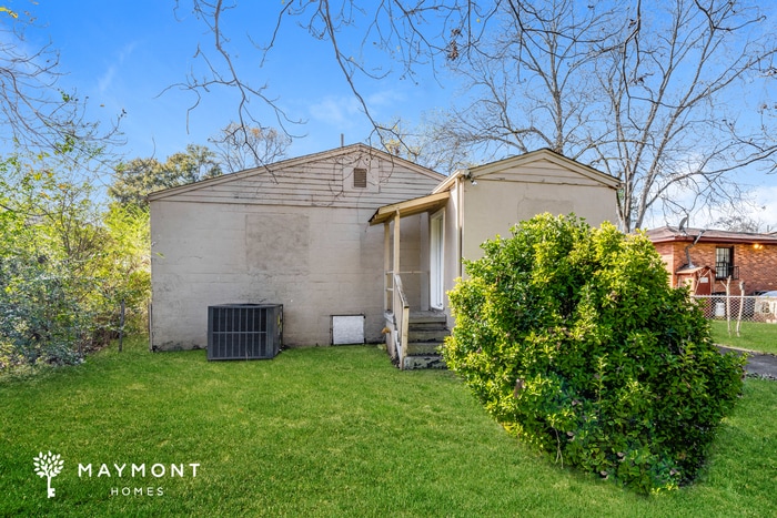 Building Photo - 1153 14th Pl SW