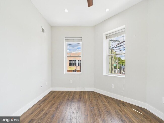 Foto del edificio - 3100-02 Spring Garden St