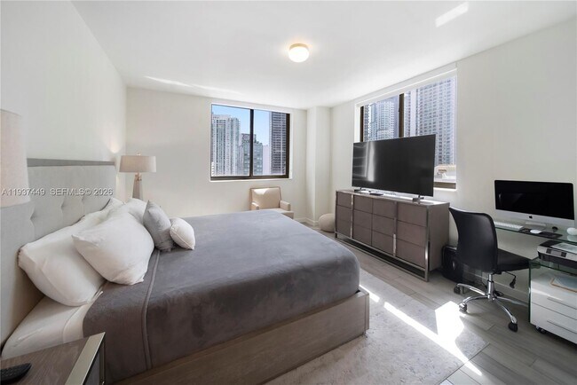 Foto del edificio - 999 SW 1st Ave