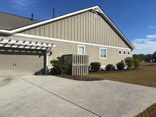 Foto del edificio - Stunning, Spacious Home in May River Preserve!