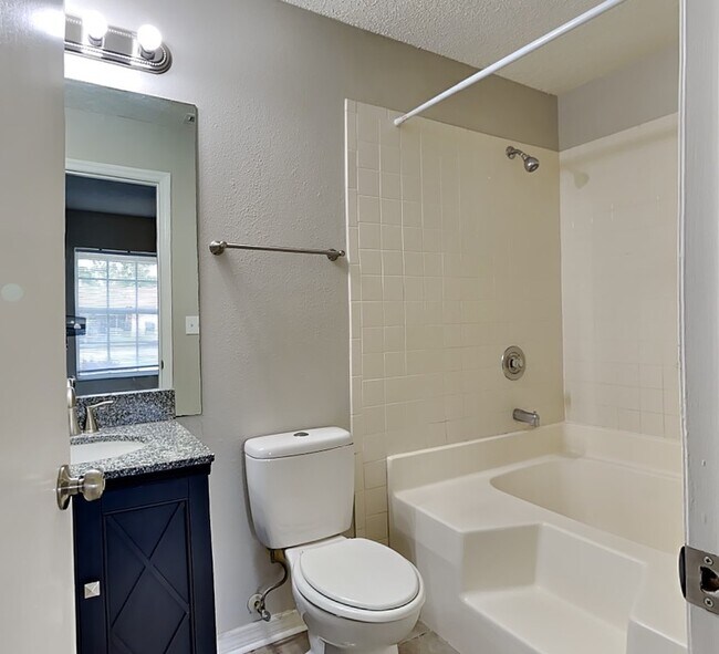 Foto del edificio - 7726 Tessa Dr